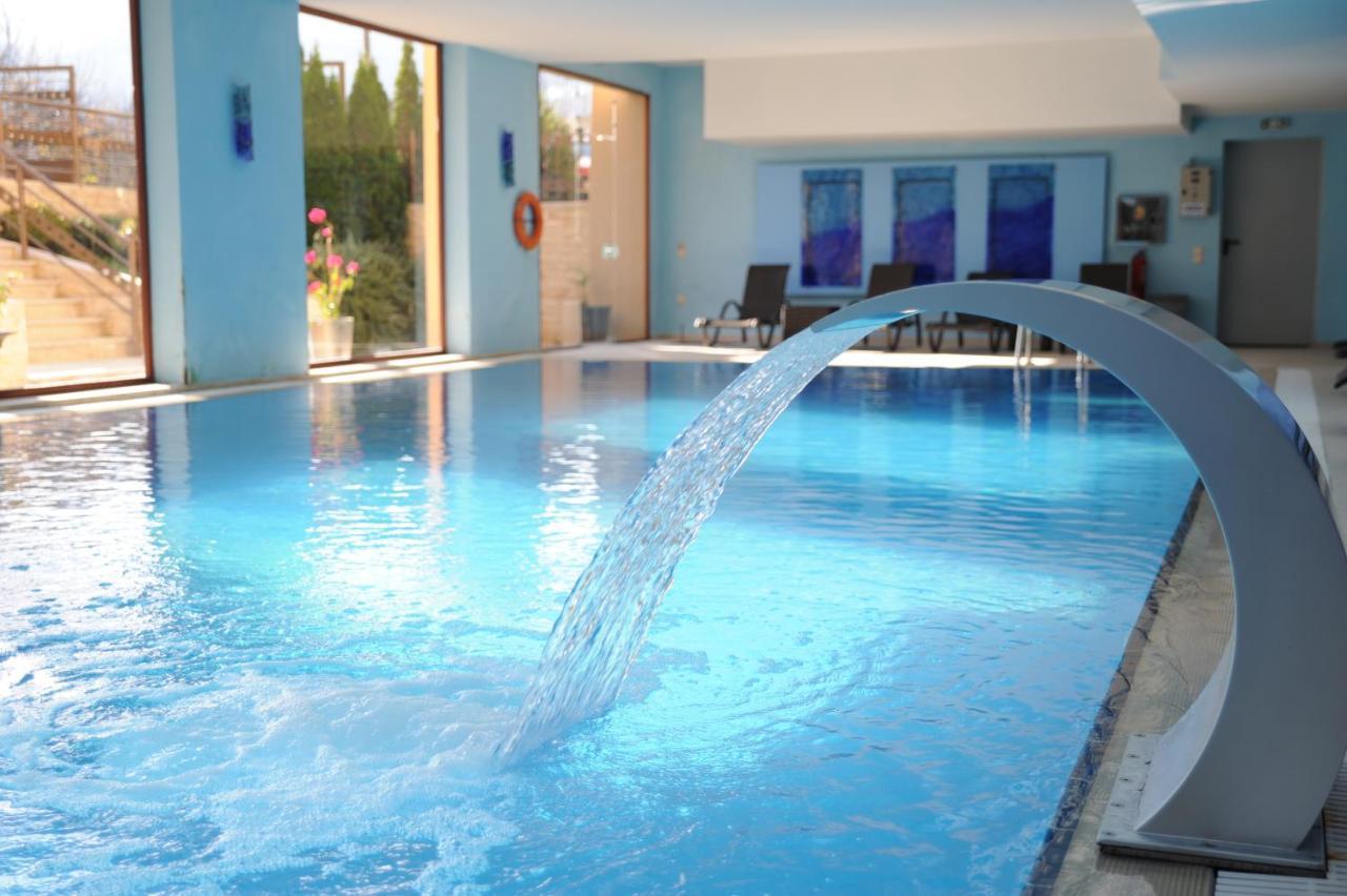 4 Epoxes Hotel Spa Káto Loutrákion Exterior foto