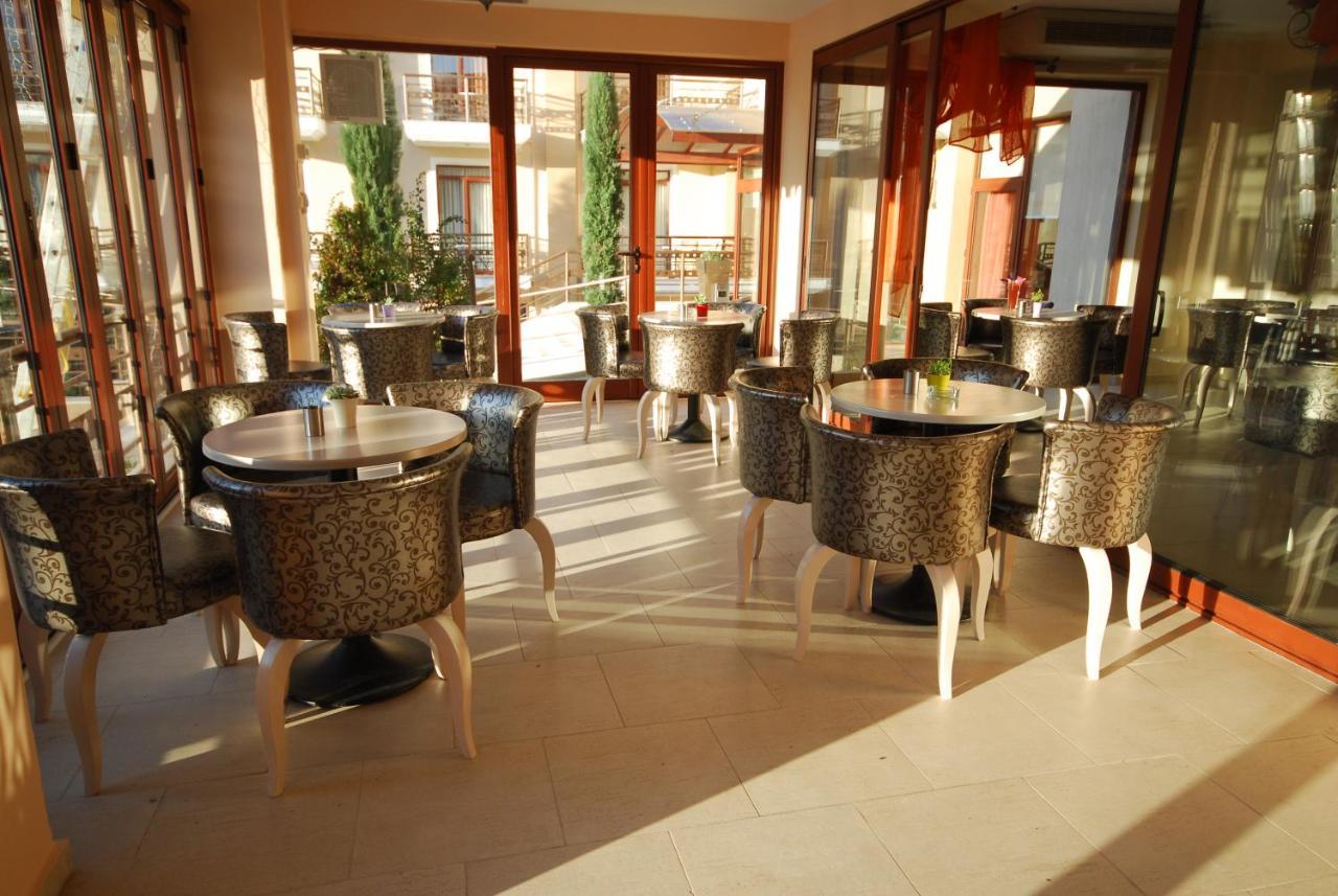4 Epoxes Hotel Spa Káto Loutrákion Exterior foto